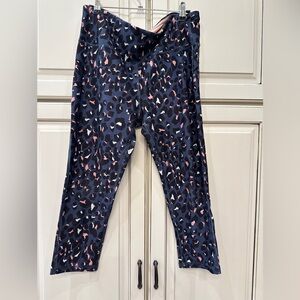 Marika Sport Womens XL Navy Blue Leopard Print Cropped Leggings Capri Yoga Pants